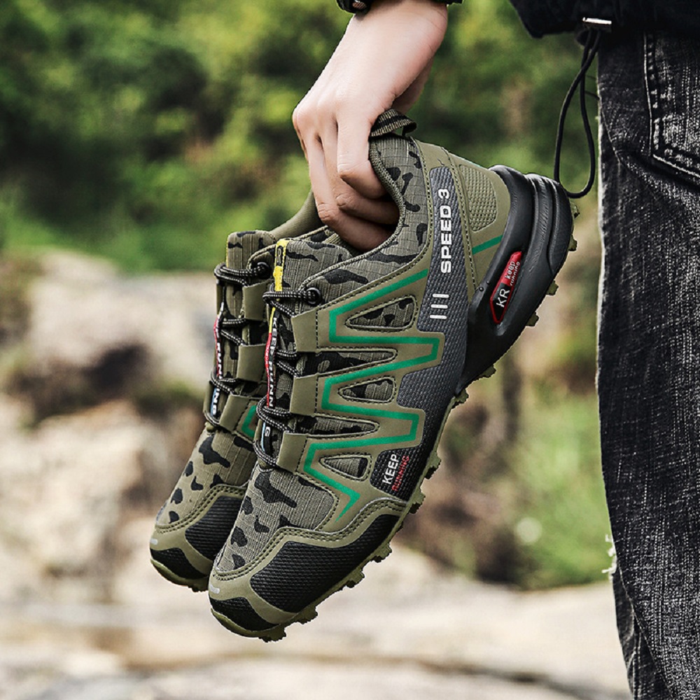 wide fit mens hiking boots