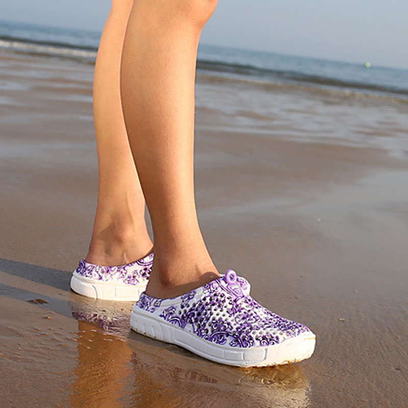 beach pool sandals