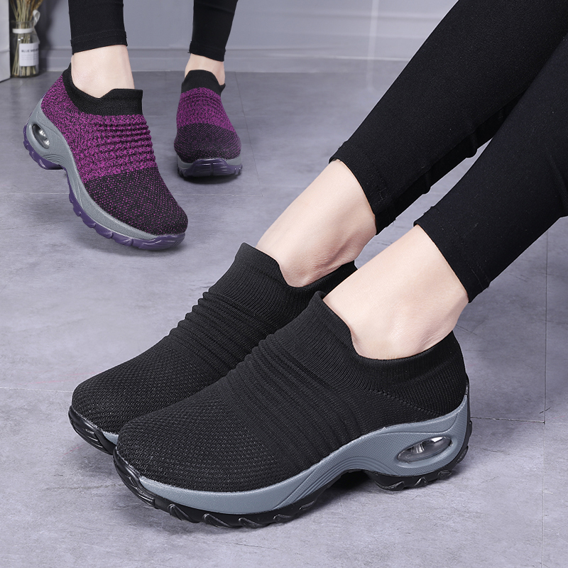 pull on sock sneakers
